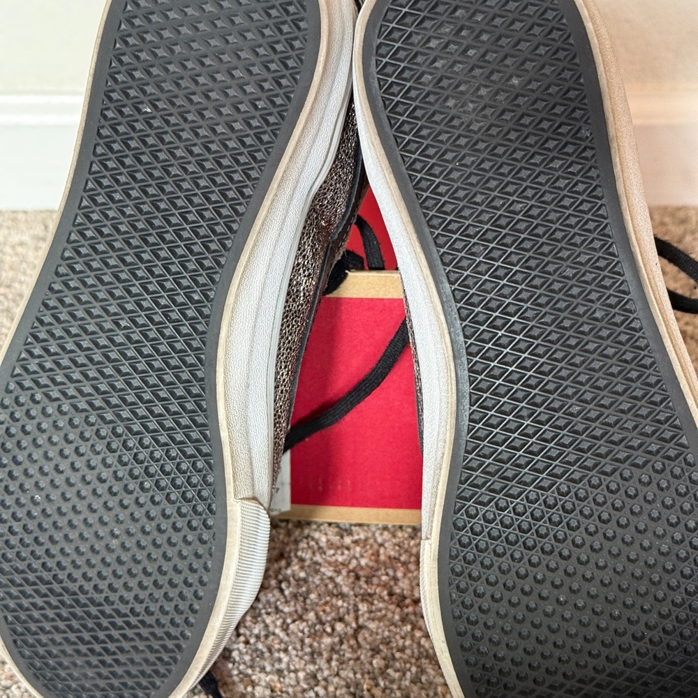 Women’s Black and Gray Casual Shoes